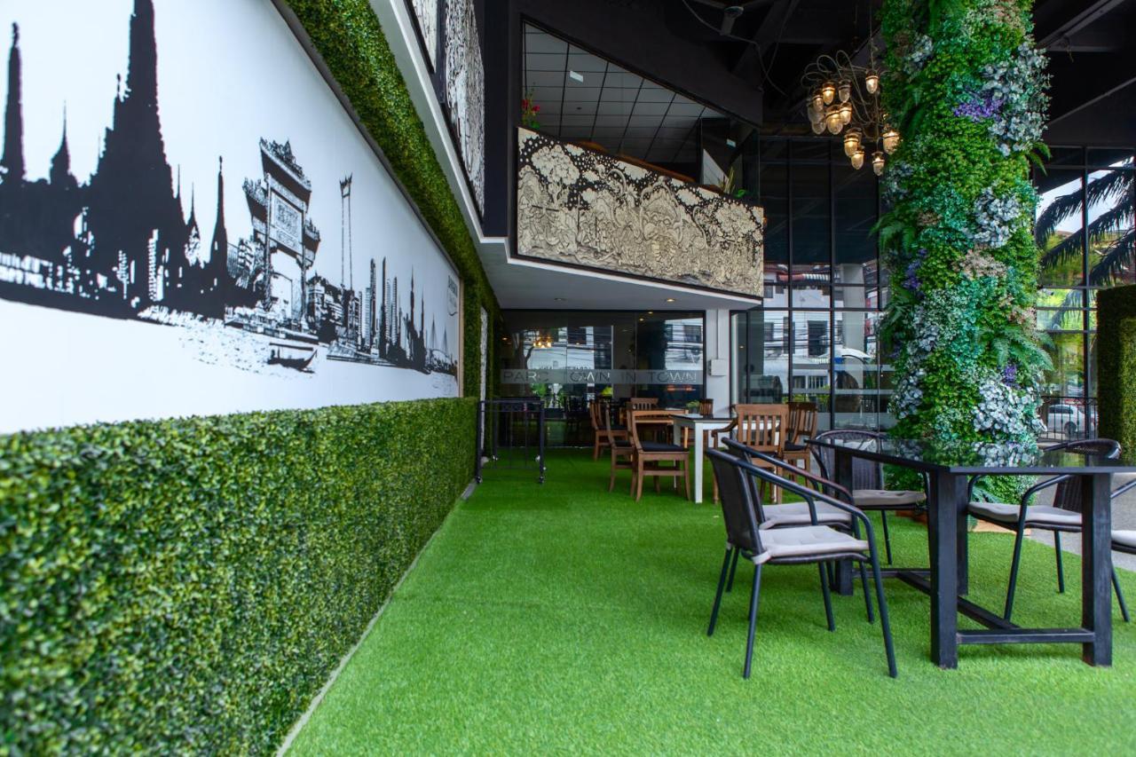 Town In Town Gardent Resort Bangkok Exterior photo
